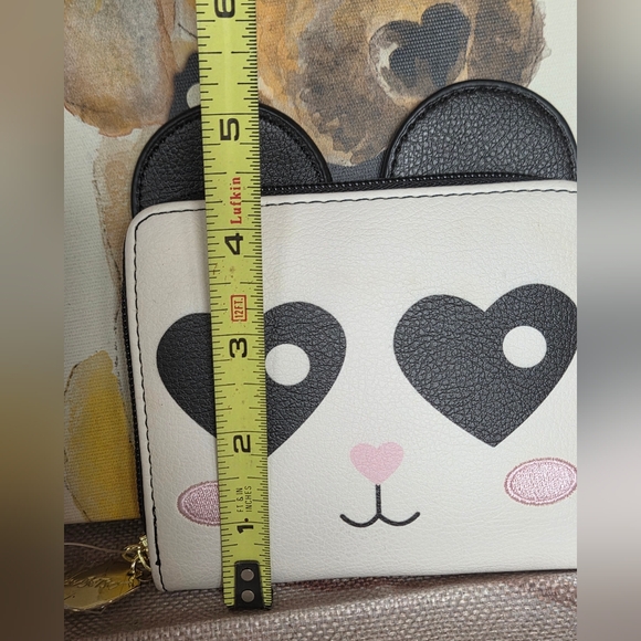 Luv Betsey By Betsey Johnson Panda Wallet NWT - Picture 11 of 12
